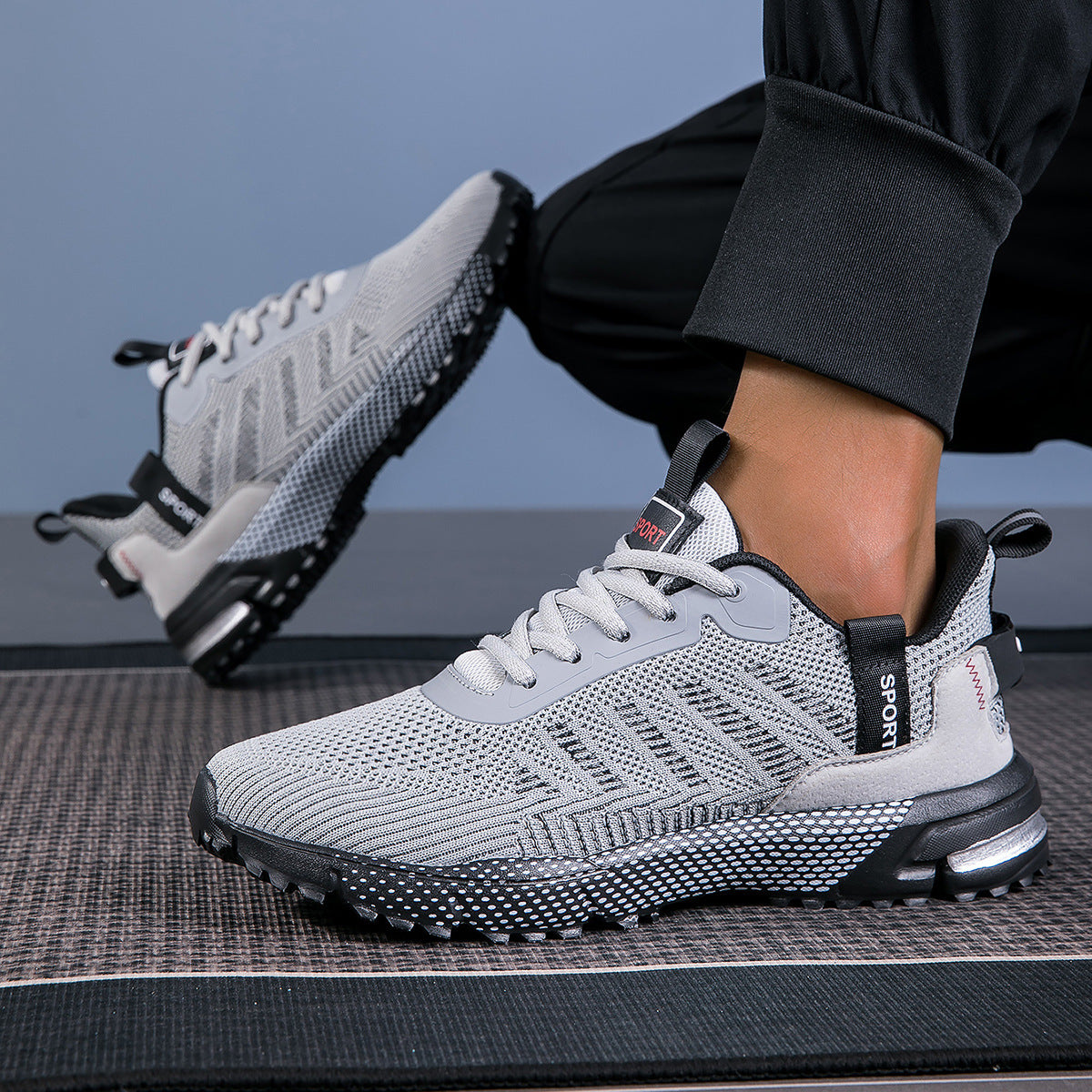 Breathable mesh men's hiking sneakers